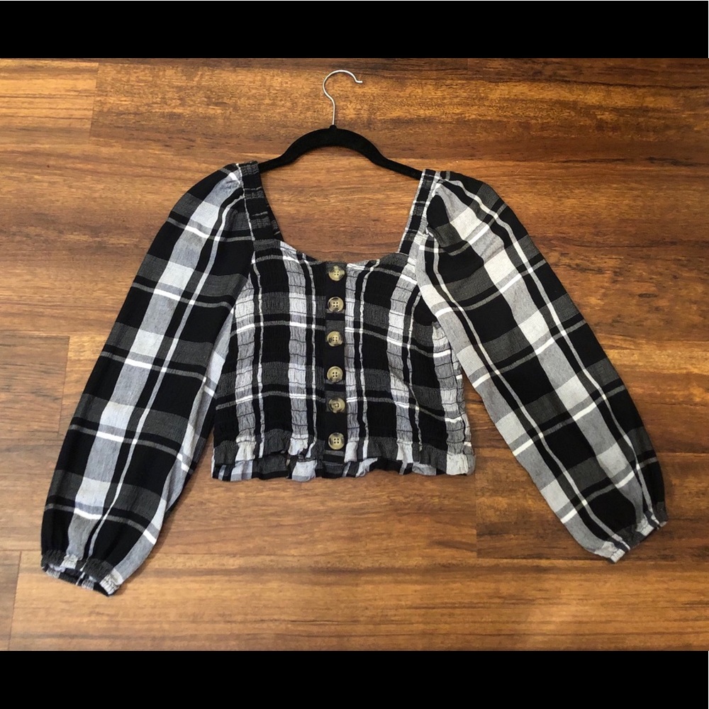 Black and White American Eagle Top